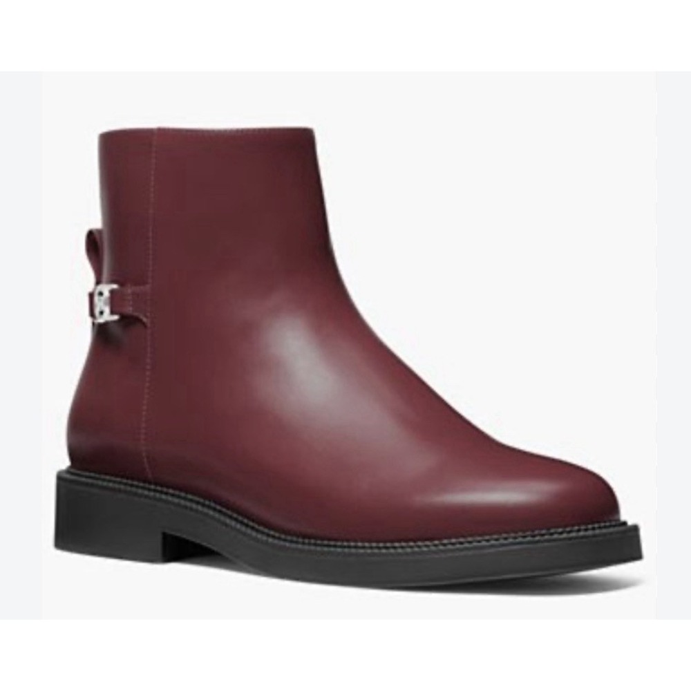 Michael Kors Mandy Block Heel Bootie in an oxblood Size 6.5